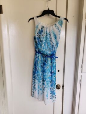 Dressbarn Floral Print Sleeveless Dress